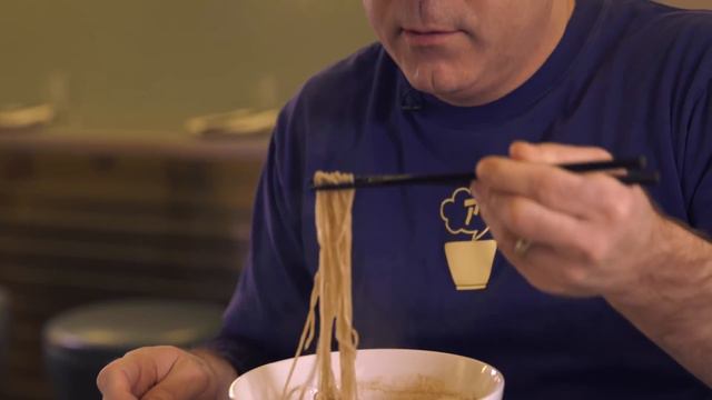 How to Eat Ramen | Lessons from Ivan Ramen | Bon Appétit смотреть онлайн