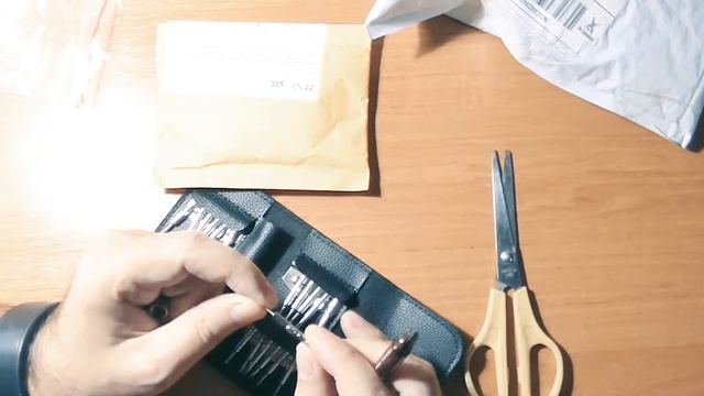 [Распаковка] Акционный набор отверток и чипы для ремонта монитора Samsung смотреть онлайн