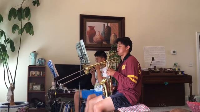 Fight Song Trombone/Sax Version- BeeFriend Spring Break Performance смотреть онлайн