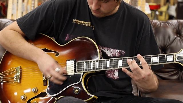 Guitar of the Day: 1961 Gibson Byrdland | Norman's Rare Guitars смотреть онлайн