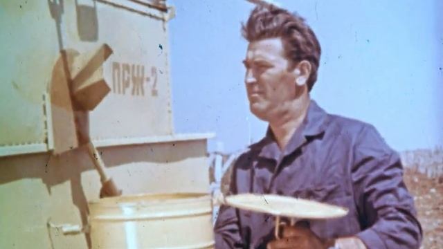 Подкормщик многолетних культур - ПРЖ-2. смотреть онлайн