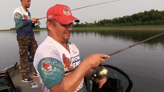 Сургут ХМАО РЫБАЛКА МЕЧТЫ каждый ЗАБРОС Крупная щука Экспедиция BROWN PERCH по Р.mp4