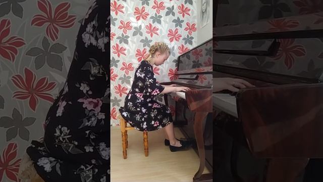 Петровская Полина Ф. Шопен Вальс cis moll смотреть онлайн