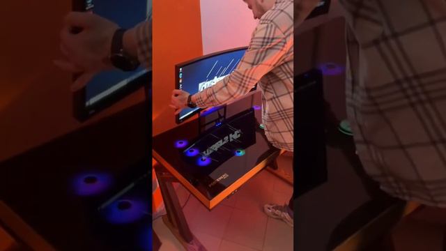 Особенность компьютеров в столе смотреть онлайн