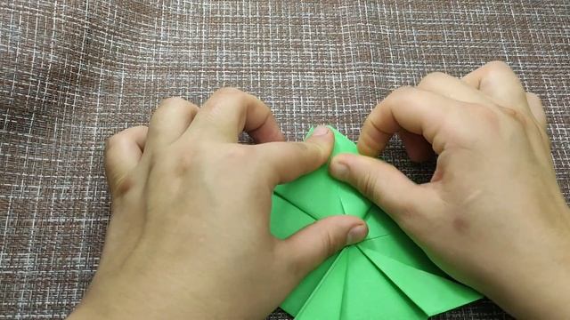 ЛЯГУШКА ИЗ БУМАГИ / ПРЫГАЮЩАЯ ЛЯГУШКА ИЗ БУМАГИ МАСТЕР КЛАСС / PAPER JUMPING FROG MASTER CLASS смотреть онлайн