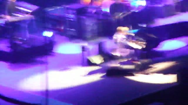 Elton John, Санкт-Петербург, Ледовый Дворец, 28.05.2016 смотреть онлайн