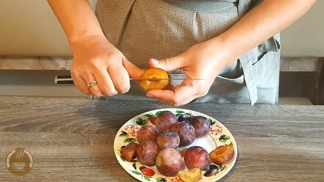 Как сделать пирог со сливами рецепт. Сливовый пирог быстро и просто смотреть онлайн