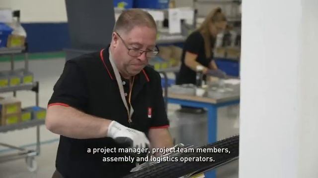 Inauguration de la chaîne d'assemblage Kleuster dans l'usine Renault Trucks de Saint-Priest смотреть онлайн