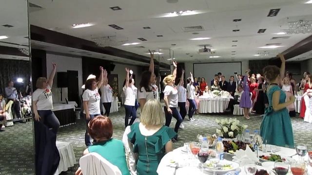 флешмоб от родителей 11 Б класса! смотреть онлайн