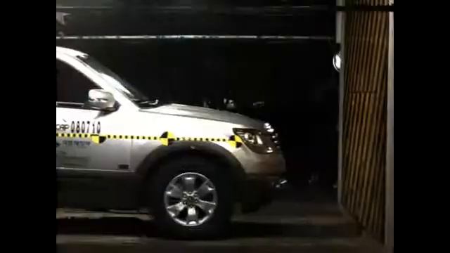 2008 KNCAP : MOHAVE Frontal Crash Test смотреть онлайн