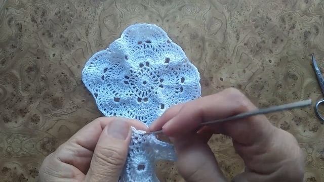 Как связать прямоугольную скатерть крючком. Применяем узор для квадратной скатерти.