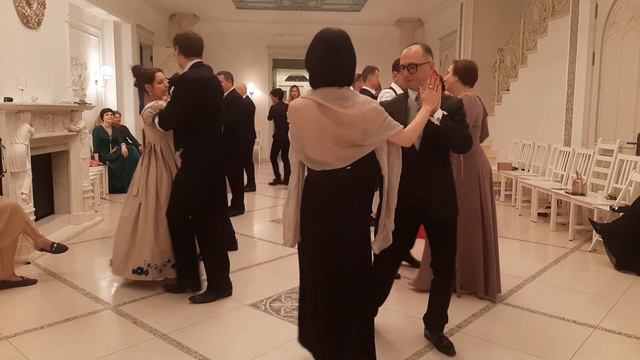 Французская плясовая смотреть онлайн