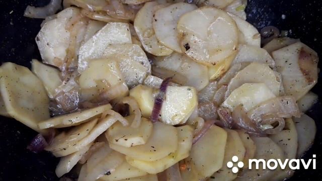 КАРТОФЕЛЬНАЯ ЗАПЕКАНКА НА СКОВОРОДЕ смотреть онлайн