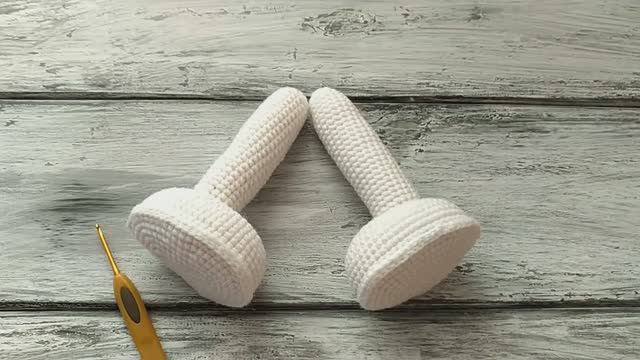 Вязание крючком - Зайка в стиле Тильда Часть √6 Ножки. смотреть онлайн