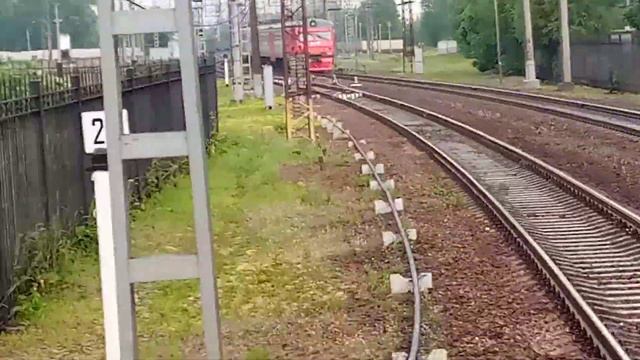 Электропоезд эт2м-114 Сообщением Малая Вишера Санкт-Петербург Отправляется с платформы Колпино смотреть онлайн