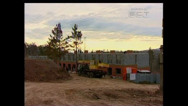 Братчане начали брать ипотеку от Сбербанка на строящиеся таунхаусы смотреть онлайн