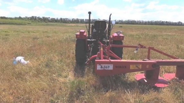 Покос луговой травы мини трактором и польской роторной косилкой 1,65 м