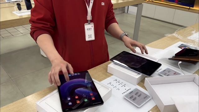 Xiaomi Mi Pad 6 Pro kills OnePlus Pad? Quick Comparison! смотреть онлайн