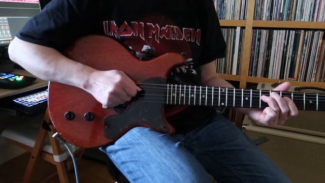 Comparison of original 1959 Gibson Les Paul Junior with Gibson custom shop re-issue: Part 2 electri смотреть онлайн