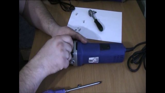 Обзор болгарки Витязь МШУ 125 1070 смотреть онлайн