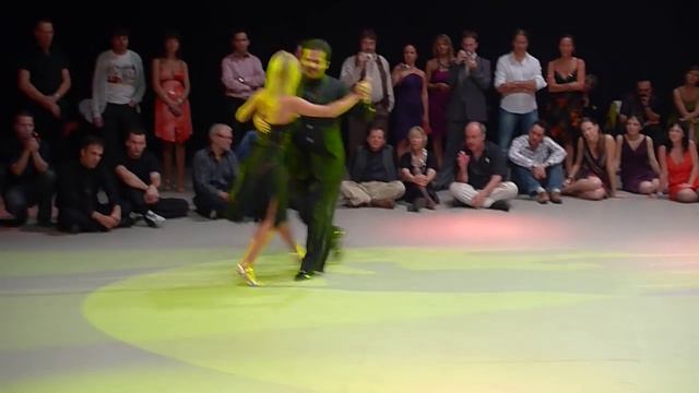 Sebastian Arce & Mariana Montes Vals perf. at Danubiando in Budapest смотреть онлайн
