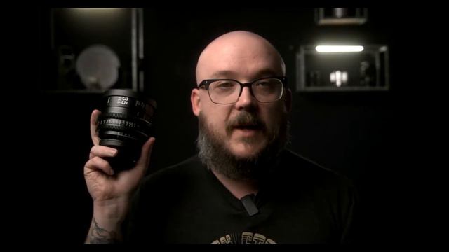 5K CELEBRATION! Unboxing SIGMA 35MM T1.5 CINE LENS! смотреть онлайн