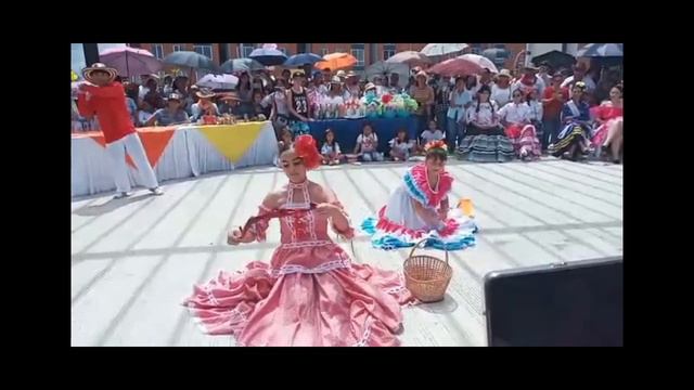 1° FOLCLÓRITO ARBOLEDA CAMPESTRE 💃/Daniela garzon/ смотреть онлайн