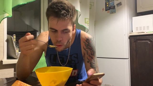 Как люди живут во время карантина (самоизоляции) смотреть онлайн