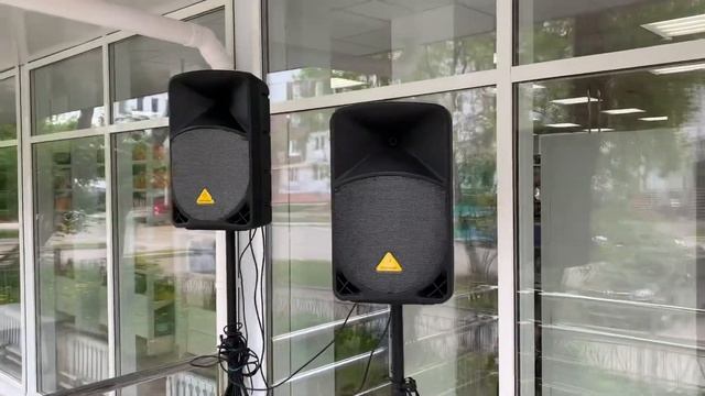 Звучание акустической системы Behringer B112D