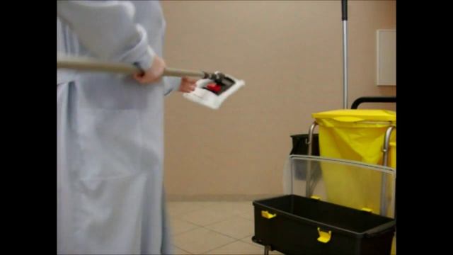 16 Применение держателя для мопов с телескопической штангой для мойки стен смотреть онлайн