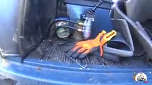 Промываю КПП ХТЗ-17221- солярой. Установленная 