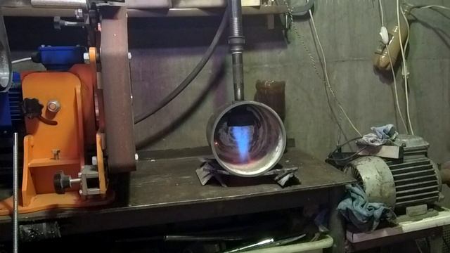 Самый мощный мини газовый горн своими руками. Как сделать газовый мини горн в мастерскую. #DIY смотреть онлайн