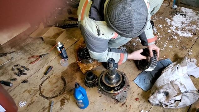 Замена блока сателитов на Volvo VNL 780