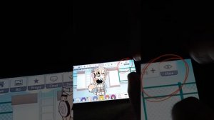 как сделать скриншот на телефоне но я показываю в гаче