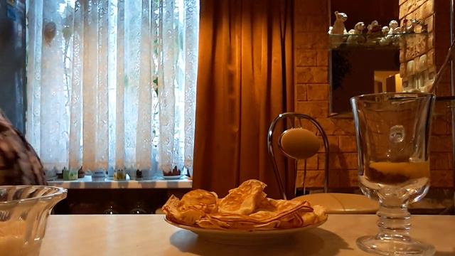 ПРИГОТОВЛЕНИЕ КОФЕ - КАК БУД ТО БЫ С МОЛОКОМ !☕🥠 И БЛИНЧИКИ В ПРИДАЧУ !☕ смотреть онлайн