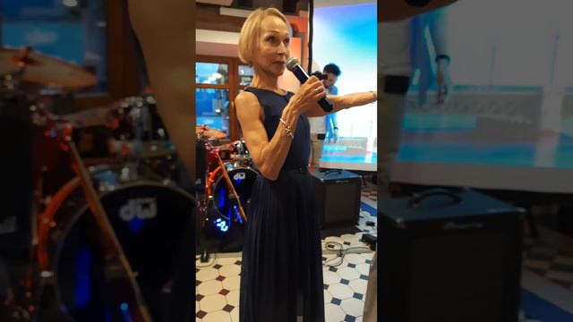 Выступает Тамара Васильевна [Выпускной 2022] смотреть онлайн