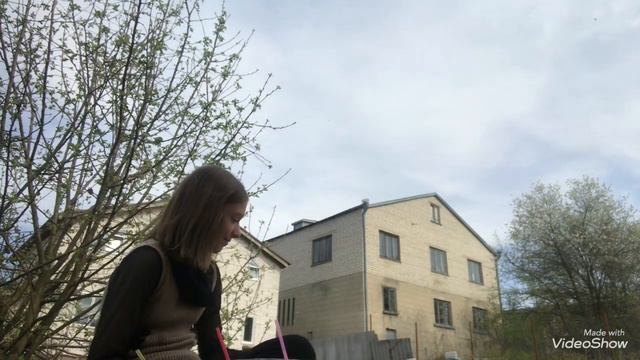 ВЫПОЛНЯЕМ ЧЕЛЛЕНДЖ ВЫБЕРИ ПРАВИЛЬНУЮ ТРУБОЧКУ 2/ Kira Laik Time смотреть онлайн