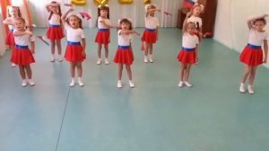 Флешмоб «День флага». МБДОУ «Детский сад №54» г. Северск - 2021