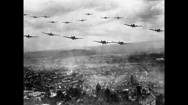 The Blitz Bombing Raid Air Raid | WW2 Sounds смотреть онлайн