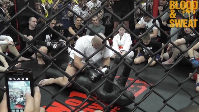 Федор Емельяненко. Наработка добивания. Fedor Emelianenko. Ground and pound. смотреть онлайн