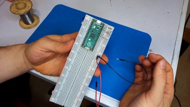 How to Make an Oscilloscope for Yourself | What’s an Oscilloscope? | Cheap Oscilloscope смотреть онлайн