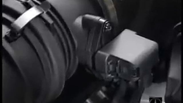 W202 fuel rail and injection nozzles смотреть онлайн