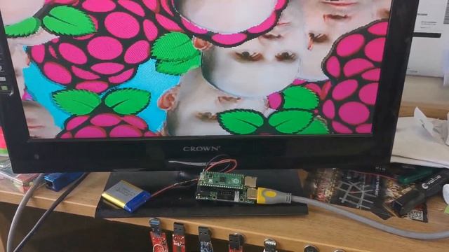 RP2040 PICO PC in action - all in one computer programmable in C and Python смотреть онлайн