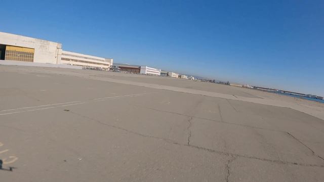 A big FPV Quad built for smooth cinematic cruising, the Lynx 10" смотреть онлайн