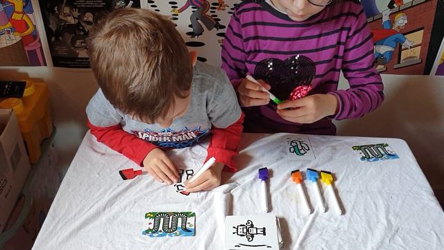 Speed colors jeu de société Mémorisez,coloriez,marquez des points смотреть онлайн