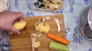 preparing vegetable stew table No. 5\готовим овощное рагу стол №5