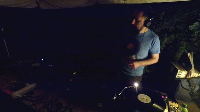 Melodic Underground Deep House Eclectic Vinyl Session @ Colectiva Gazette Terrace - Groovy Vibes смотреть онлайн