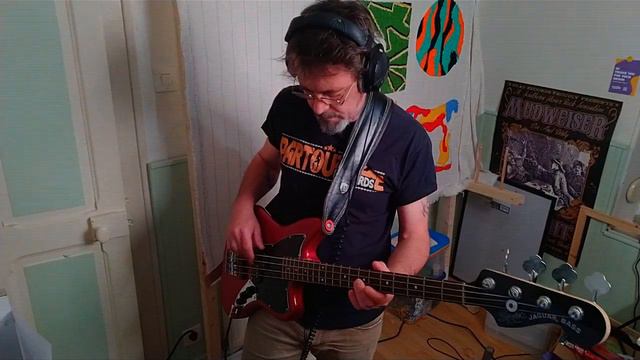 Otherside ( RHCP bass cover) - on Squier vintage modified Jaguar upgrade Crel pickup смотреть онлайн
