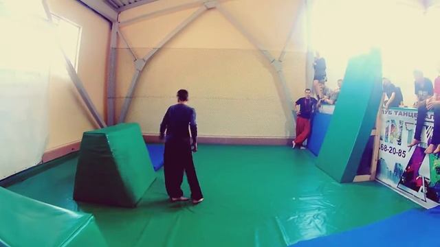 Соревнования по паркуру и фрирану! смотреть онлайн