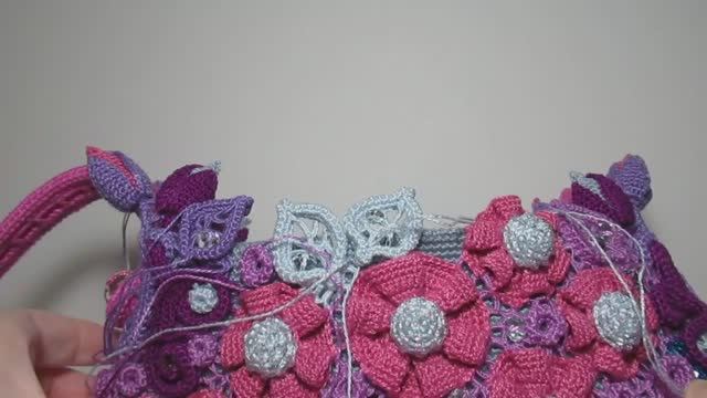 Следующий вязаный крючком листочек будет немного меньше, чем предыдущие смотреть онлайн